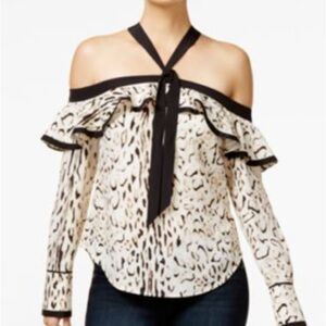 Beautiful blouse Guess